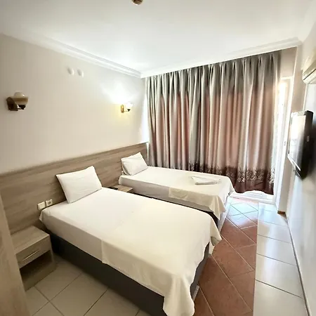 Hotel Gueldal 3*